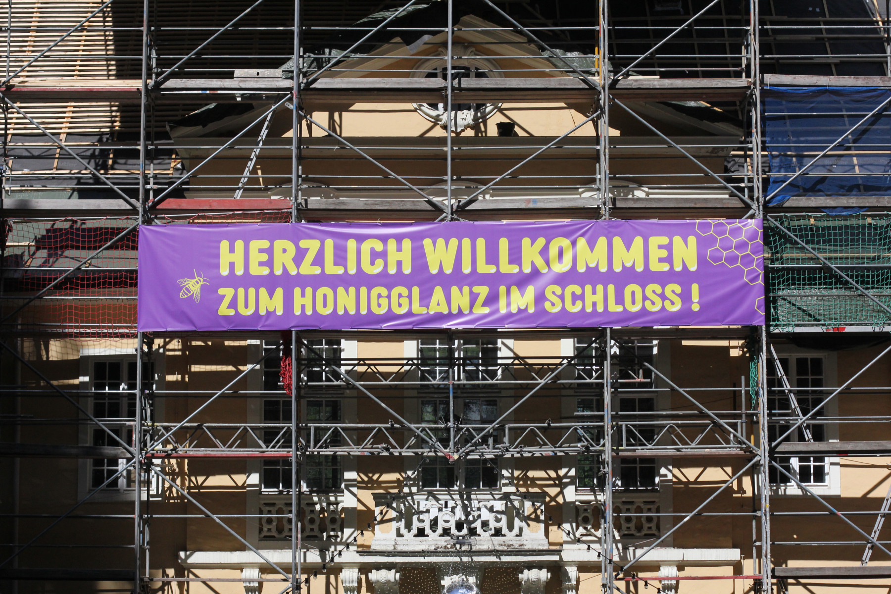 Süße Künste - Honigglanz im Schloss
